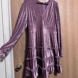 Chic Long Sleeve Velvet Dress in Purple